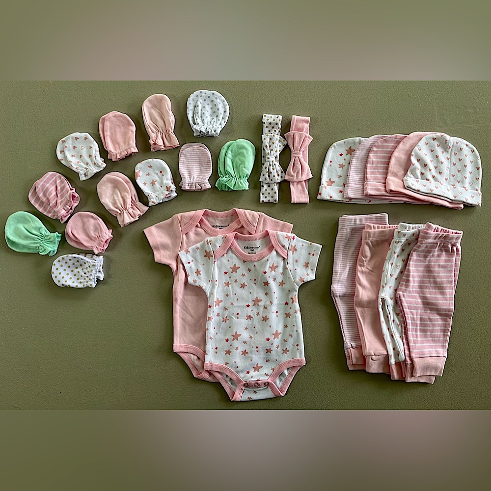 Kiddiezoom Baby Girl 3m variety pack